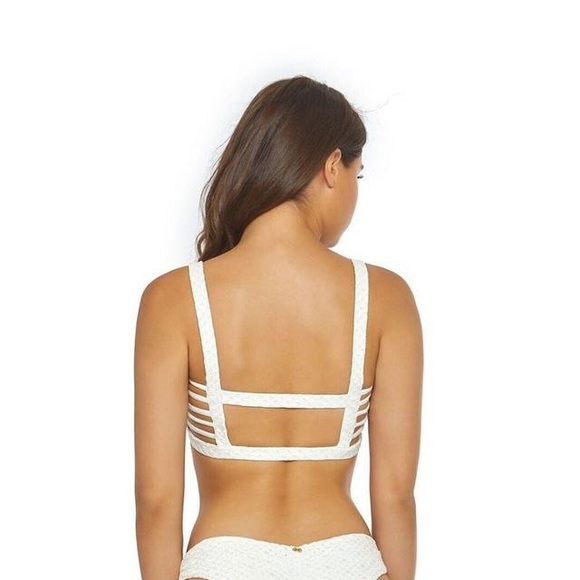 PilyQ Eyelet white bandeau top - Picture 2 of 3